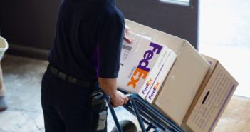 FedEx cesse ses livraisons routières pour Amazon