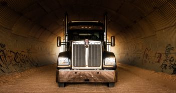Hausses de dépenses suivies de baisses de revenus en camionnage