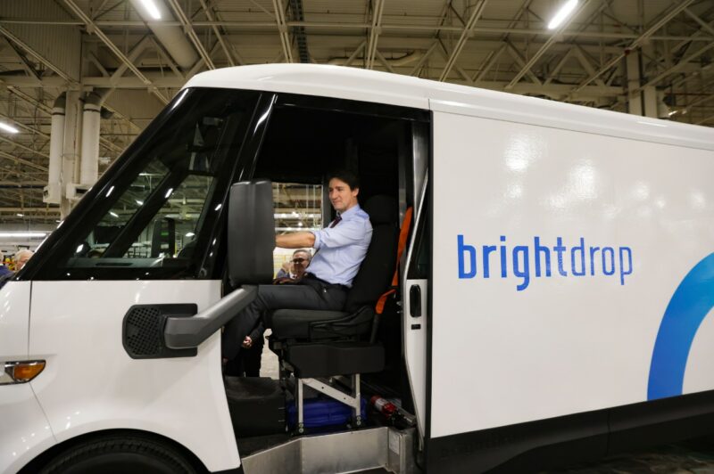 Inauguration par GM de l’usine de fourgons électriques BrightDrop, à Ingersoll en Ontario article image