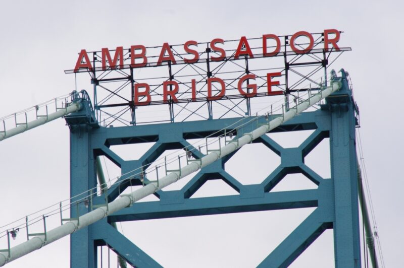 Blocage du pont Ambassador par des manifestants : Ottawa indemnisera la Ville de Windsor article image