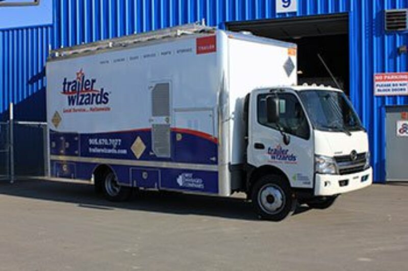 Semi-Remorques Wizards présente son nouveau parc de camions d’entretien article image