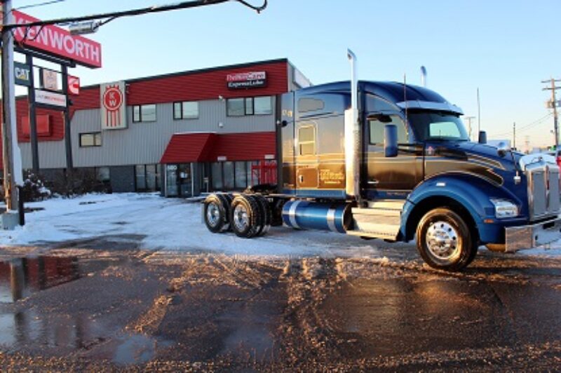 Livraison du premier camion avec moteur X15 de Cummins au Québec article image