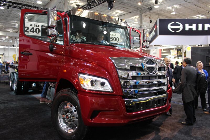 Hino dévoile son XL8 pour le marché canadien article image