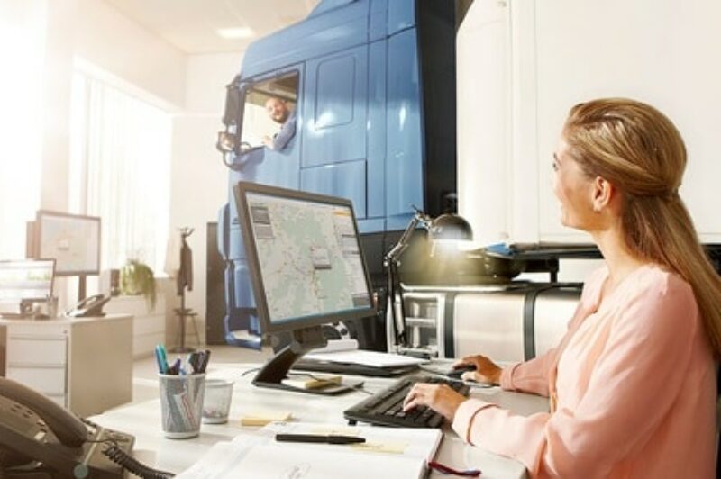 Navigation satellite : TomTom atteint la marque des 1,5 milliard de mises à jour par mois article image