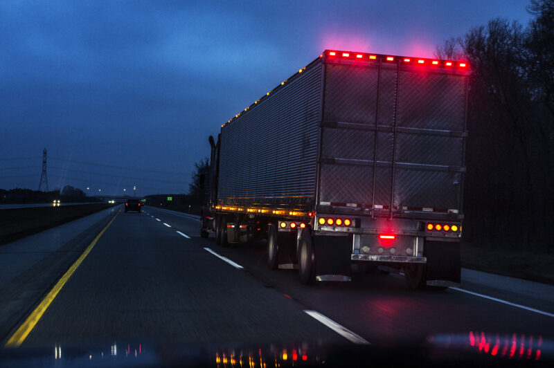 Freightliner Cascadia : Rappel pour feux de freinage qui restent allumés article image