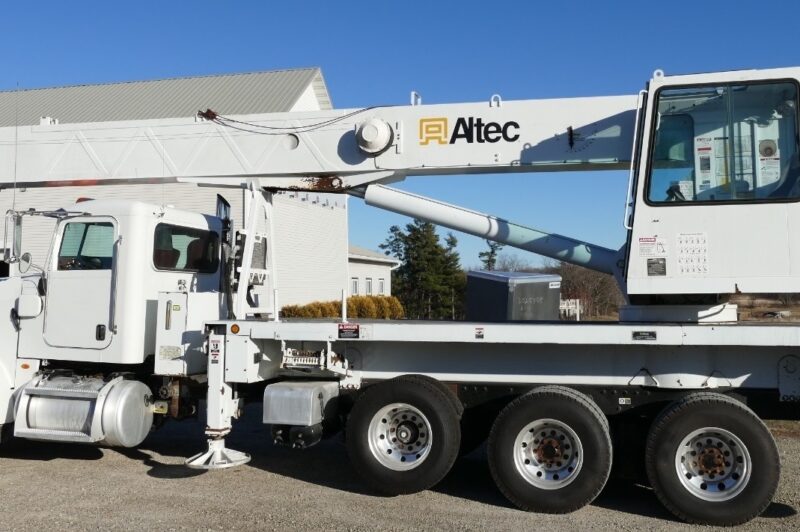 Grues de camions Altec : Rappels pour problèmes électriques et de fixation article image
