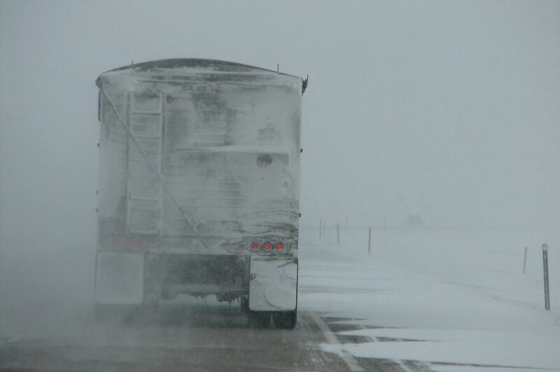 Nouvelles obligations relatives au déneigement des véhicules lourds article image