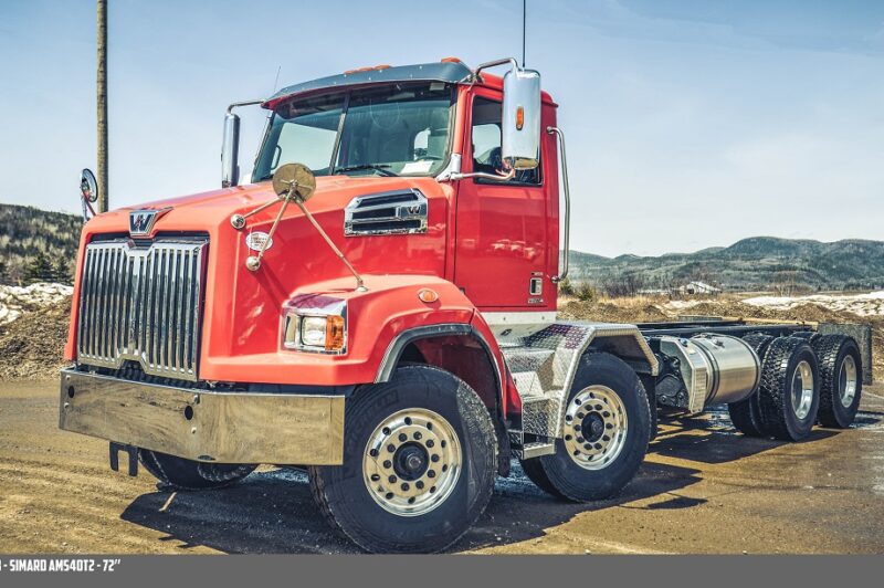 Western Star Trucks intègre les modifications Simard Suspensions pour le Western Star 4700 article image
