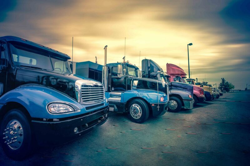 Le manque de stationnement coûte 4600$ par an aux camionneurs et empire la pénurie, dit l’ATRI – Hausse des taxes sur le carburant aux USA? article image