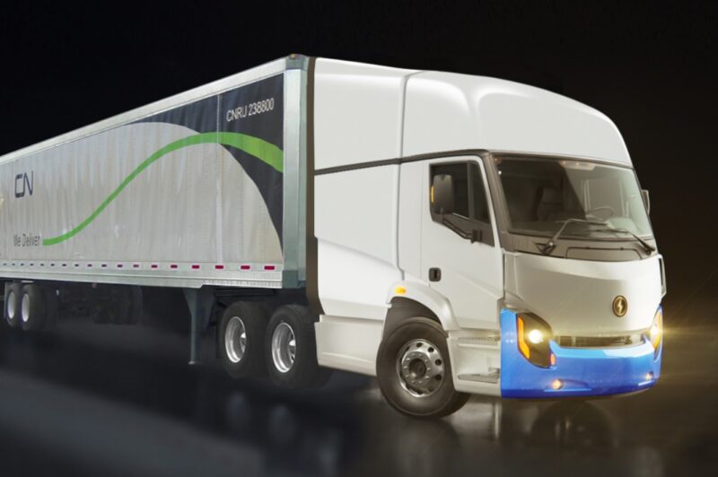 Le CN signe pour huit tracteurs électriques québécois Lion article image