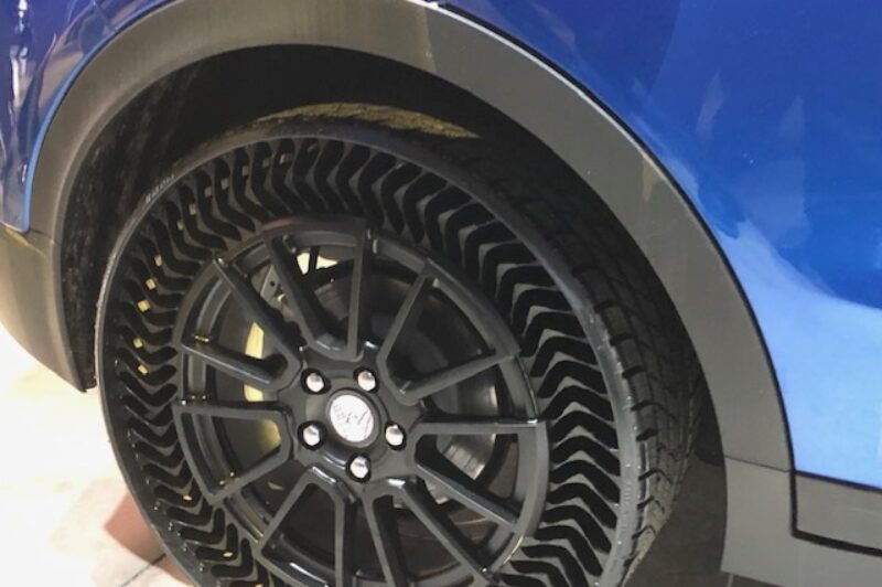 Michelin et GM s’associent pour développer un pneu sans air article image
