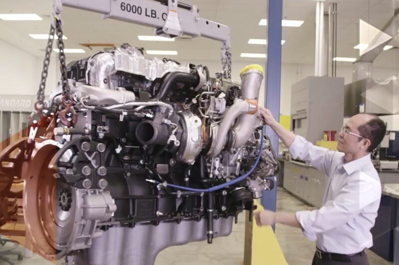 Navistar investit pour les prochains gros moteurs article image