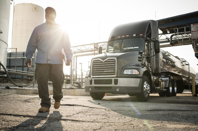 Sondage sur les besoins de main-d’œuvre en camionnage article image