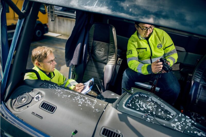 Volvo célèbre 50 ans d’expertise en sécurité des camions article image
