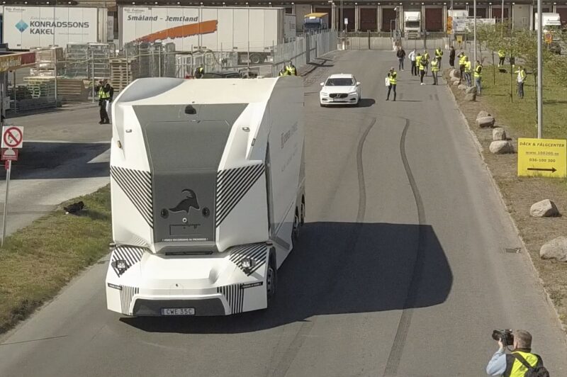 Du Coke livré par camions autonomes électriques en Suède – Einride vise les USA article image