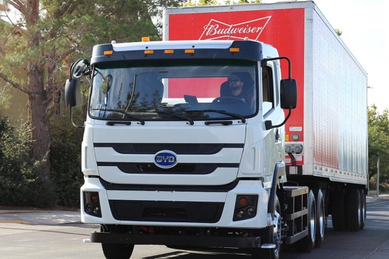 BYD livre un 100e camion électrique à batterie aux États-Unis article image