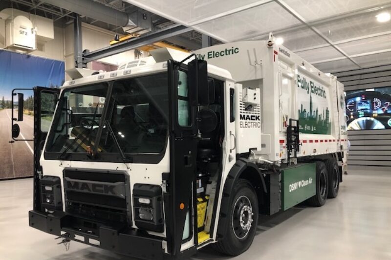 La Ville de New York testera le camion Mack LR Electric article image