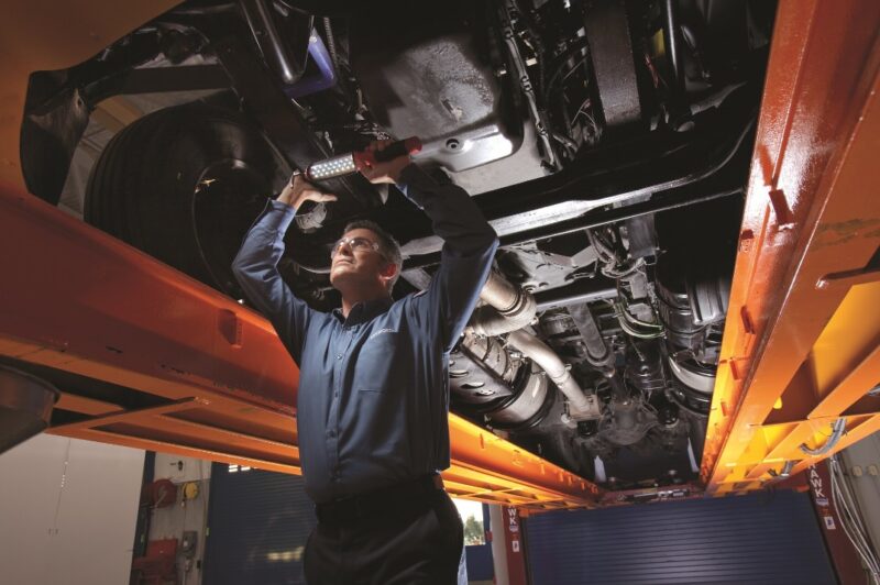 Mécaniciens de camions : La formule «DUAL» fait des petits dans les Laurentides et Lanaudière article image