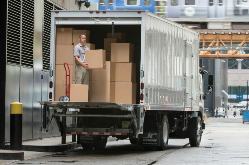 Les commandes de poids moyens se portent – un peu – mieux que celles des poids lourds article image