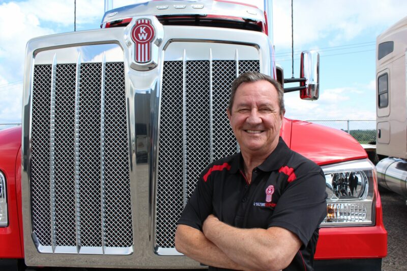 Denis Hamel nommé représentant des ventes pour Kenworth Québec article image