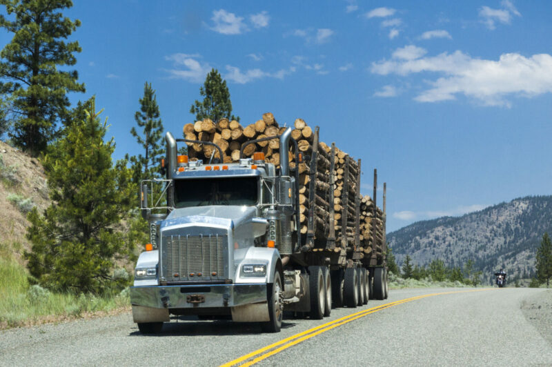 La formation Conducteur averti pour camions forestiers offerte en ligne article image