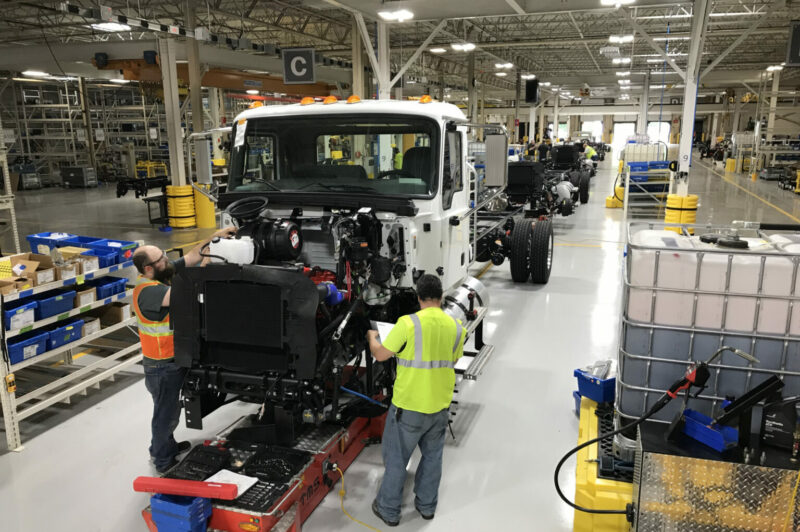Mack a commencé la production de ses poids moyens article image