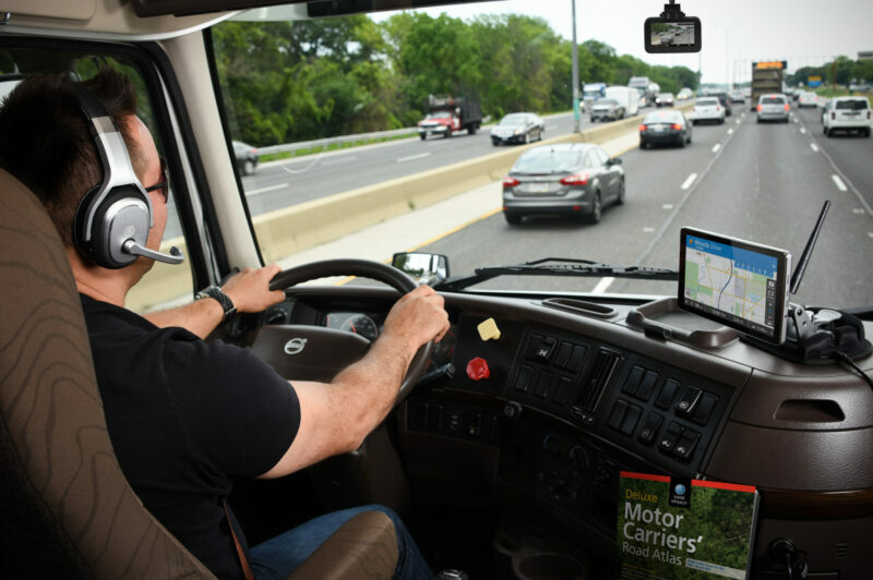 Camionneur dans le trafic
