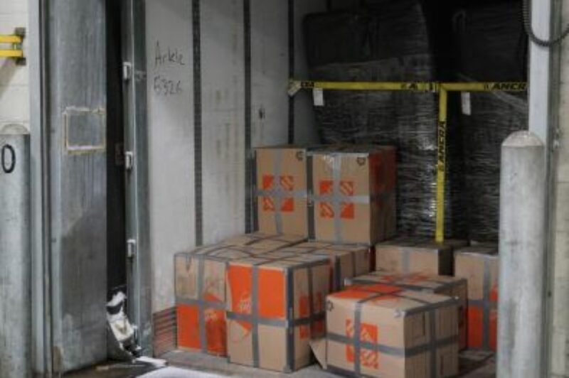 Saisie 225 kilos de marijuana dans un camion article image