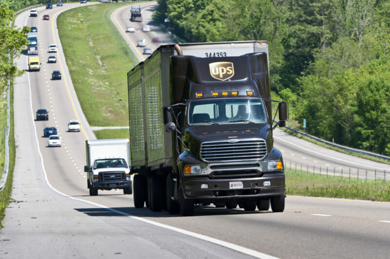 TFI International complète l'acquisition de UPS Freight article image