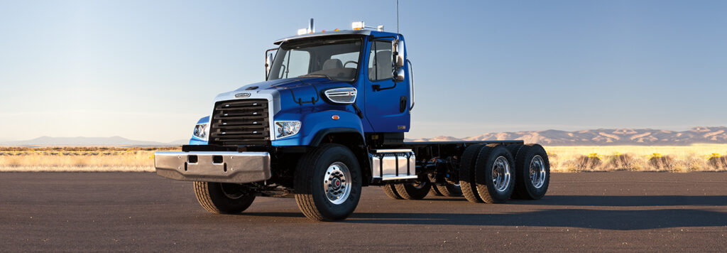 Freightliner 114SD