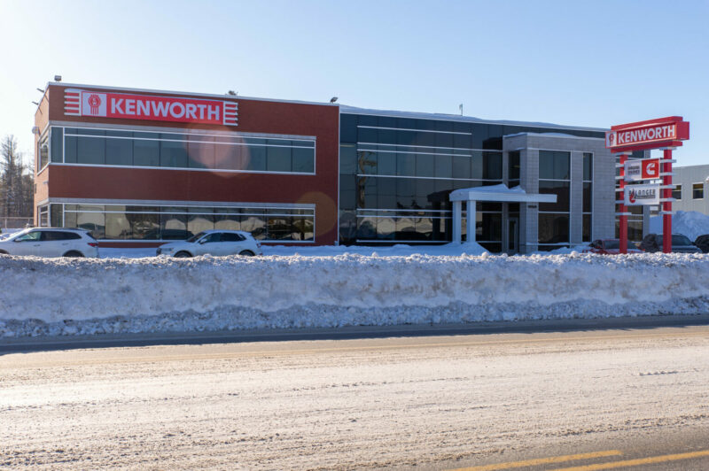 Kenworth Montréal ouvre une nouvelle concession à Mirabel article image
