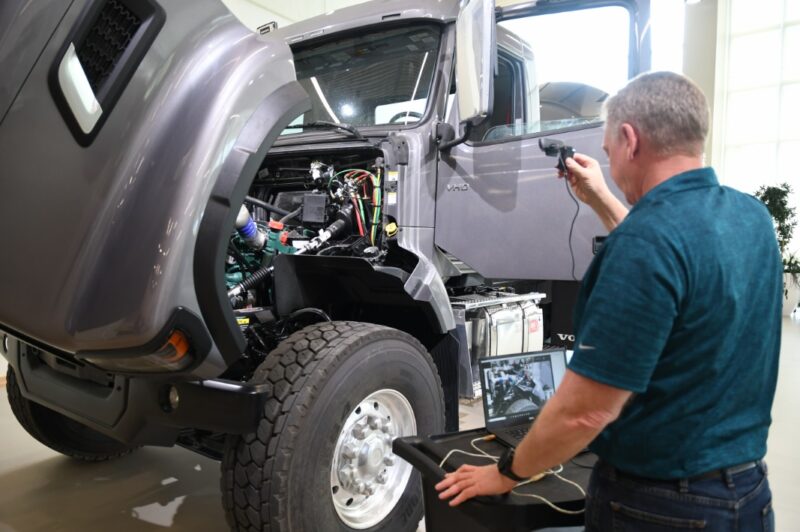 Rappel de 283 Volvo – Phares de jour article image