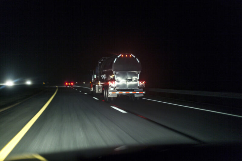 Cyberattaque d’un pipeline : Assouplissements aux heures de service pour le transport de carburant article image