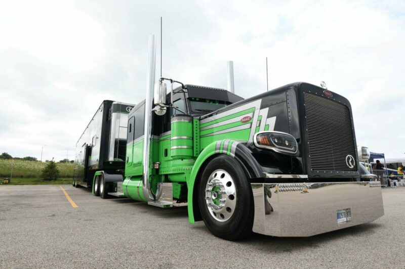 Galerie photos: les camions brillent au SuperRigs article image