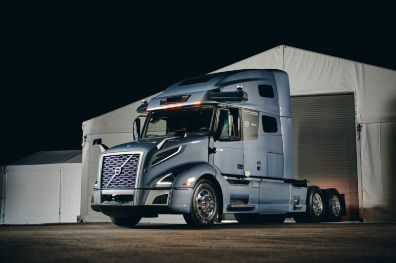 Dévoilement d’un prototype de Volvo VNL autonome article image