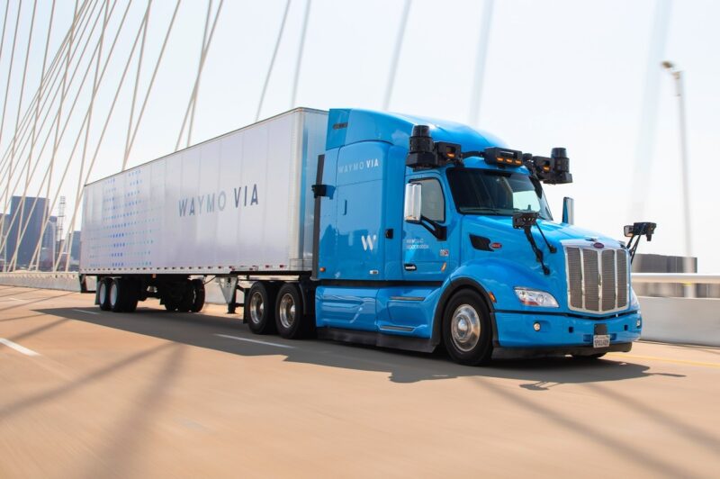 UPS teste des camions autonomes Waymo de classe 8 au Texas article image