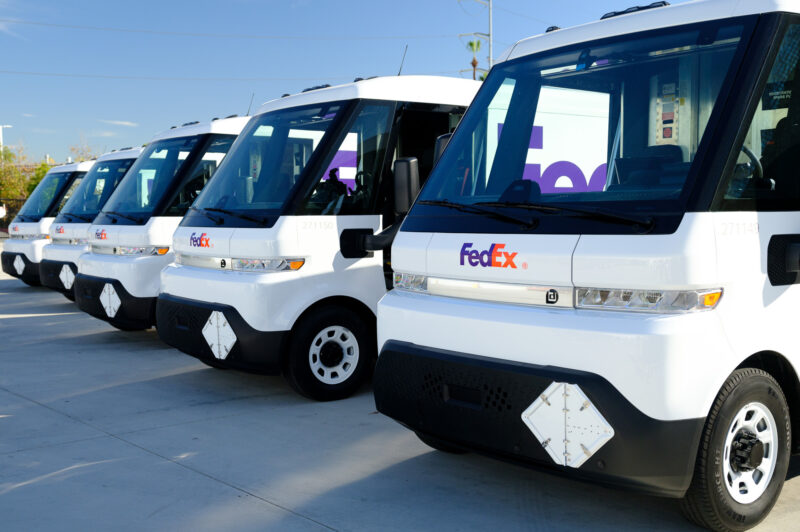 FedEx prend livraison de ses premiers BrightDrop électriques fabriqués au Canada article image