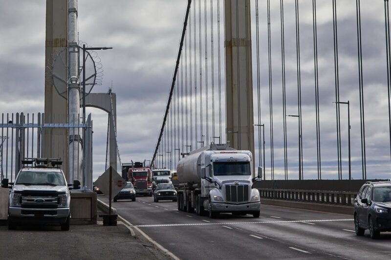 Québec-Lévis : Maintien du projet de tunnel et investissements continus sur le pont Pierre-Laporte article image