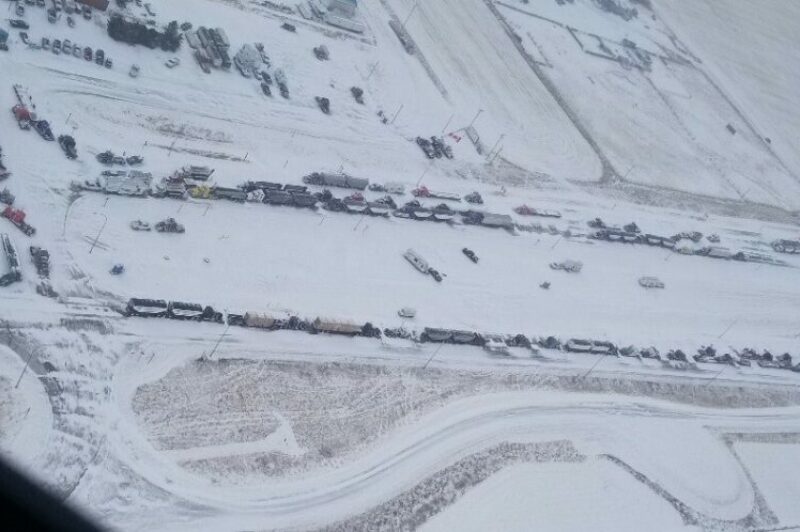 Ouverture d’une voie dans chaque sens à la frontière de l'Alberta article image