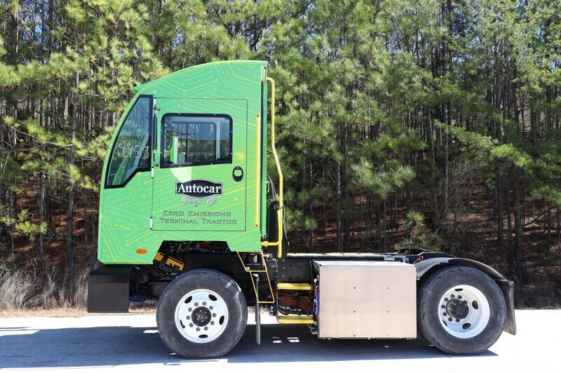 Glasvan Great Dane propose un tracteur de terminal Autocar entièrement électrique article image