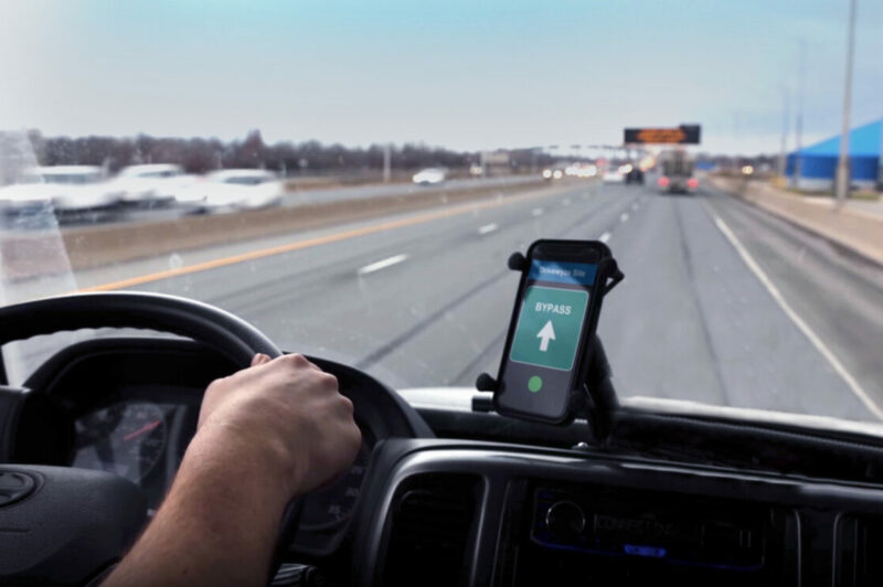 Drivewyze et Samsara s'associent pour intégrer l’expérience d’enregistrement des chauffeurs article image