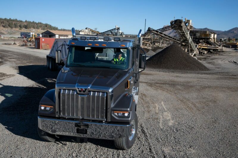 Rappel de Western Star 49X – Essuie-glaces article image