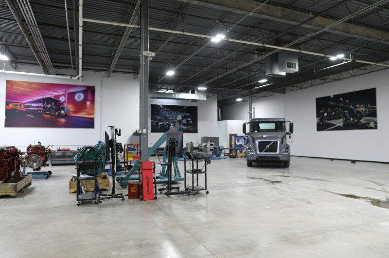 Une académie des camions électriques pour les mécanos et clients Volvo du centre des États-Unis article image