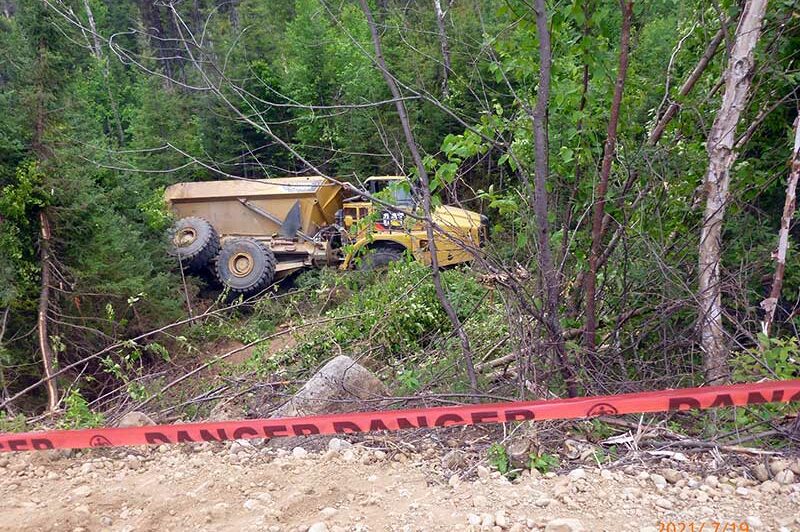 Une signalisation déficiente a contribué au décès d’un conducteur de camion sur un chantier d’Hydro-Québec article image