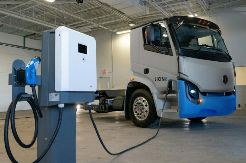 Jusqu’à 150 000 $ du fédéral pour l’acquisition d’un camion électrique article image