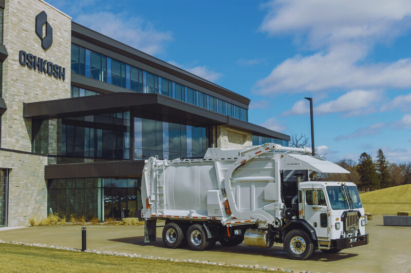 Des camions à rebuts faits d’acier « vert » article image