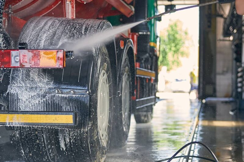 Blue Beacon Canada change de nom et devient Northern Touch Truck Wash article image