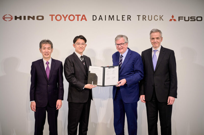 <strong>Entente pour la fusion des camions Hino et Mitsubishi</strong> article image