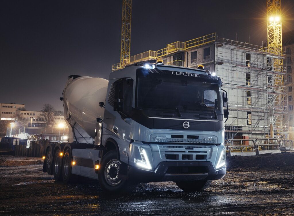 Bétonnière sur camion Volvo électrique européen