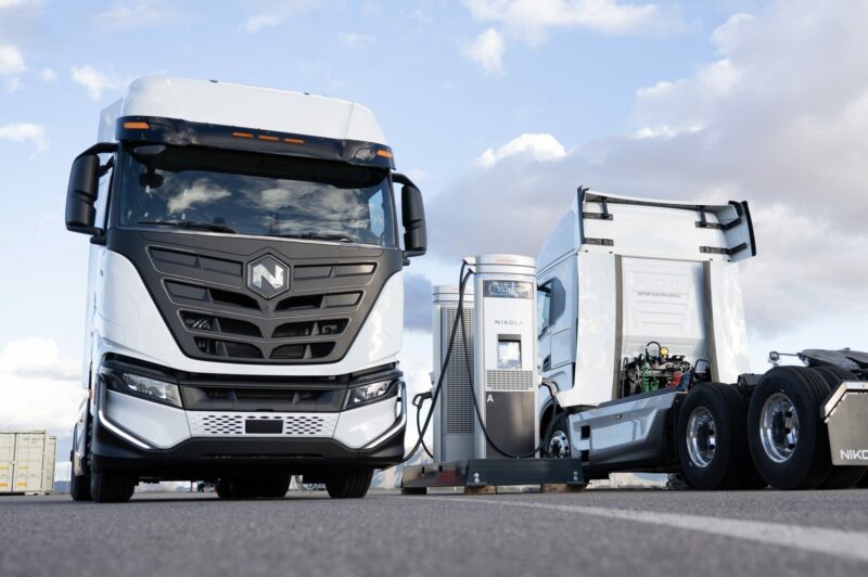 <strong>Nikola cesse ses ventes de camions à batteries et rappelle 209 unités à la suite d’incendies</strong> article image